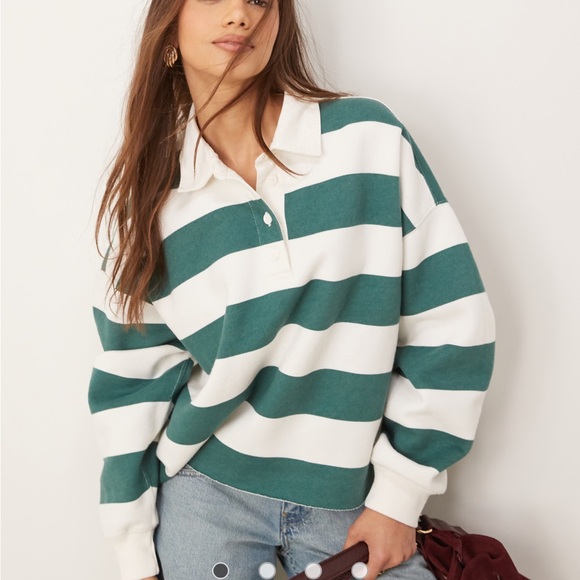 Abercrombie & Fitch cropped rugby top in green stripe - Picture 4 of 10